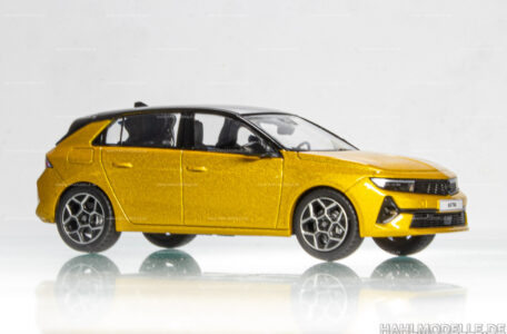 Modellauto | hahlmodelle.de | Opel Astra L, Limousine, 1:43, Norev